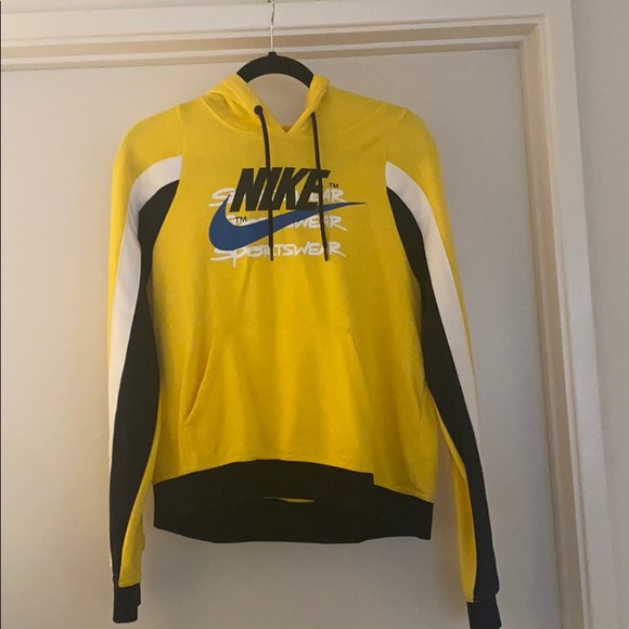 Nike Jackets & Blazers - NWOT Nike Crop hoodie